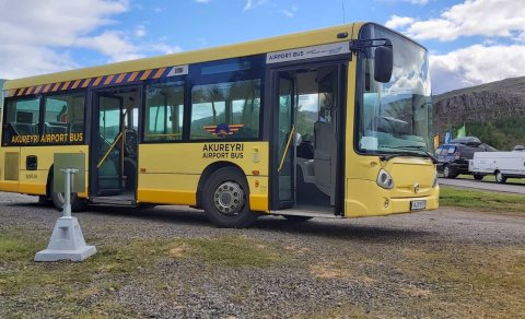 Airport bus starts operating again